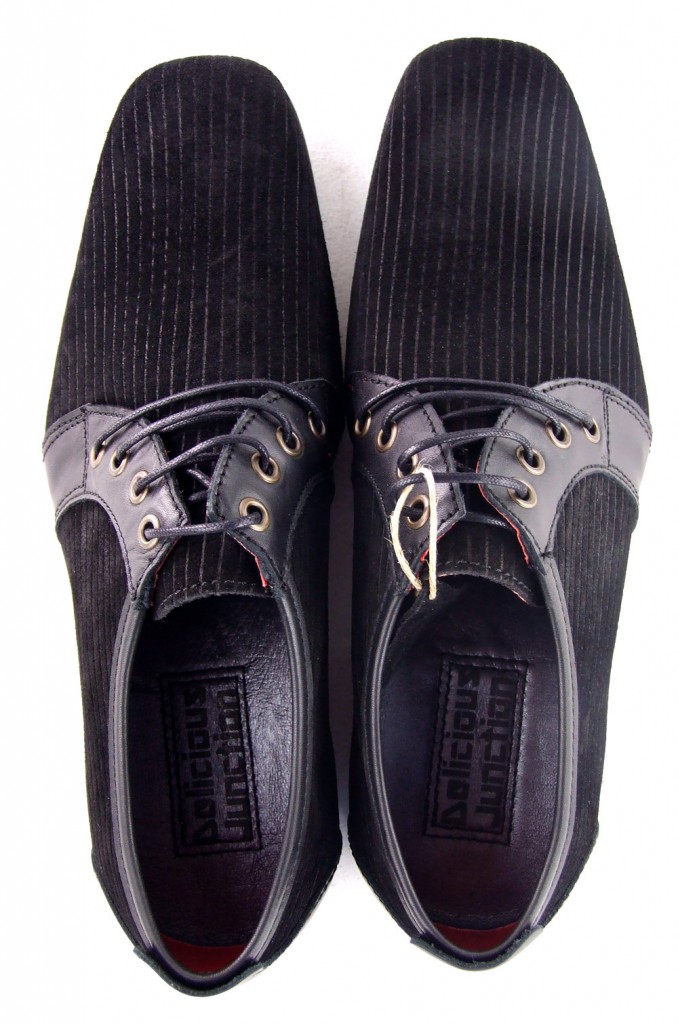02-mod-shoes-black-cord-shoes-rawlings-02
