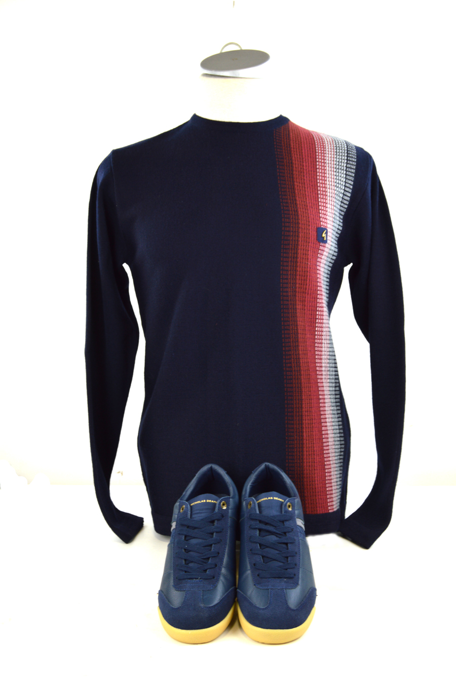02 mod-shoes-blue-trainers-with-gabicci-top