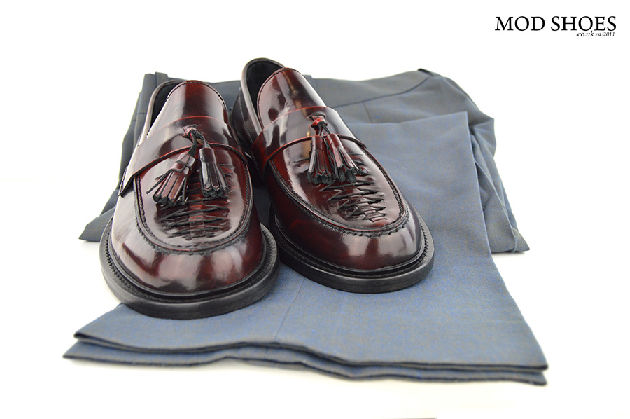 mod-shoes-oxblood-tassel-loafers-with-two-tone-trousers