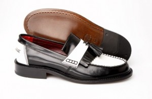 mod shoe two colour tassel loafer