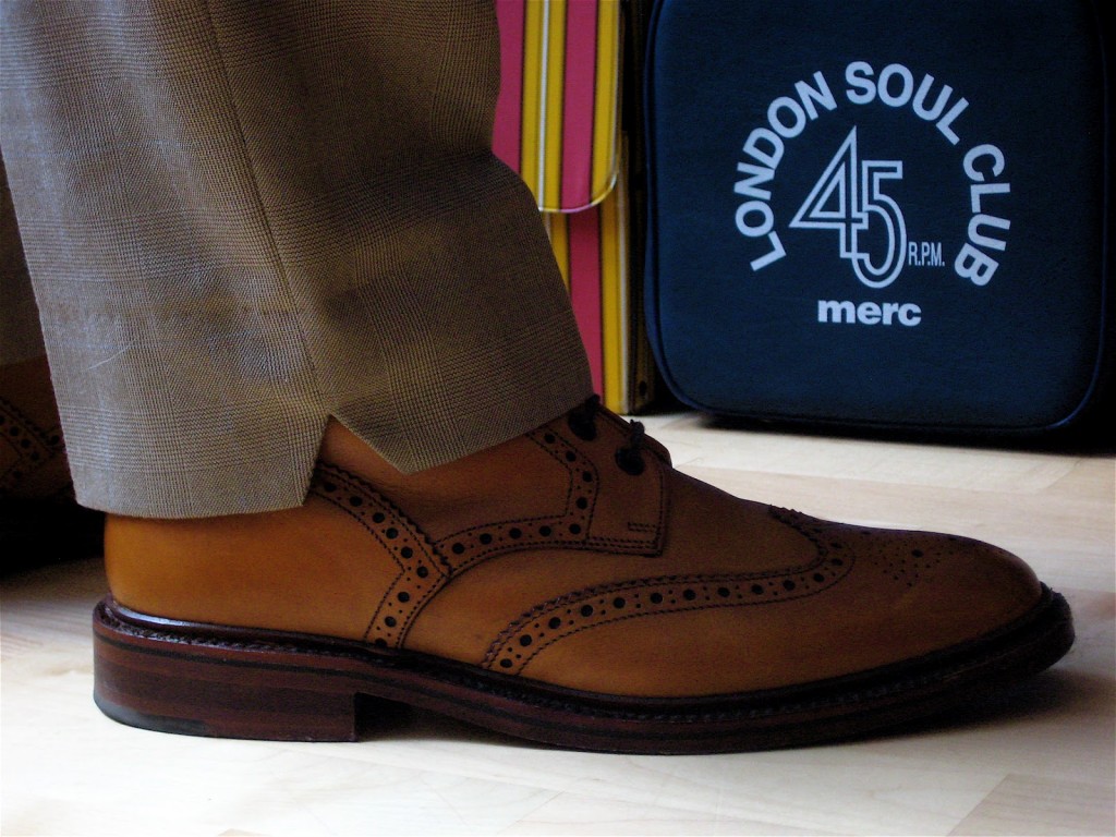 loake burford tan