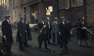 Peaky Blinders: gang lined up