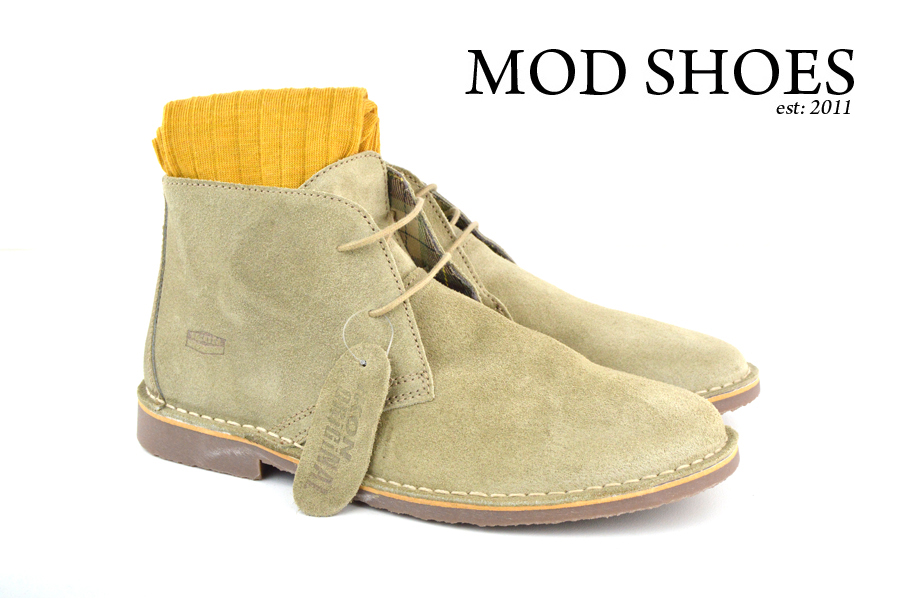 Mod Shoe Stone Desert Boots With Mustard Socks