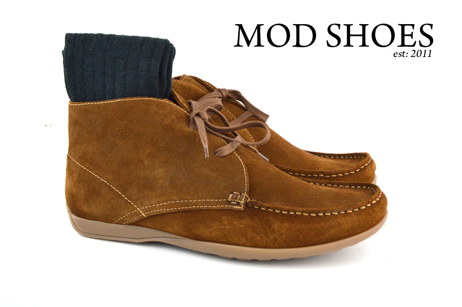 Mod Shoes Ellis Dark Brown Boots with dark green socks