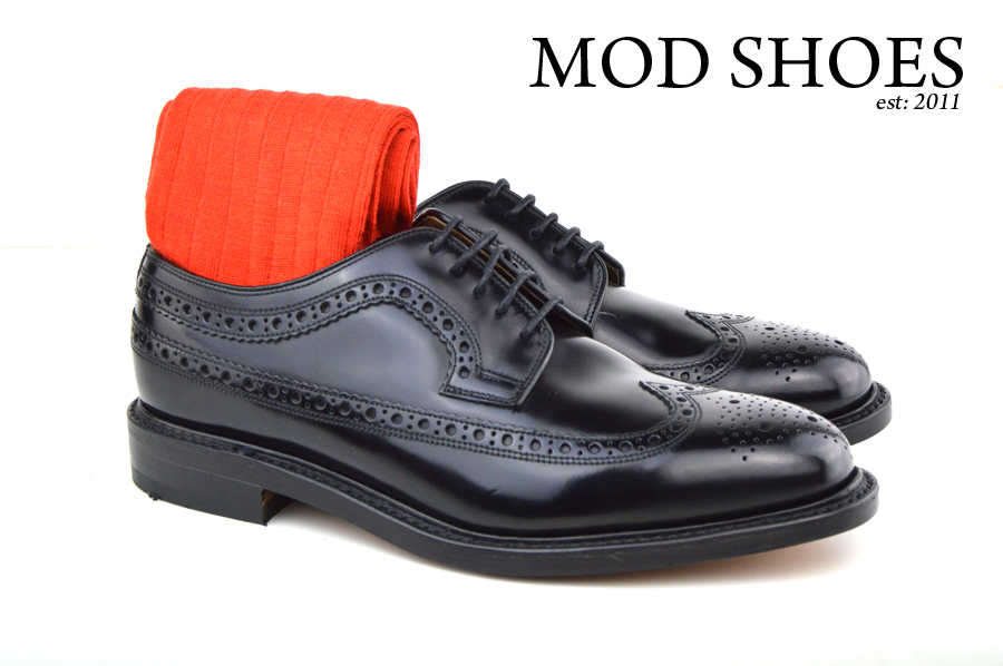 Mod Shoes Loake Royals with Red Socks