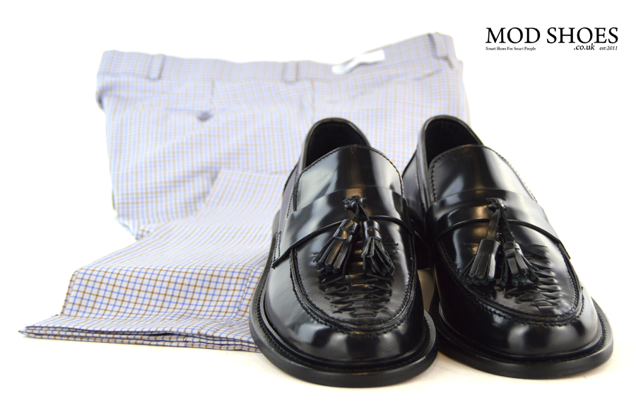 modshoes-black-weave-tassel-loafers