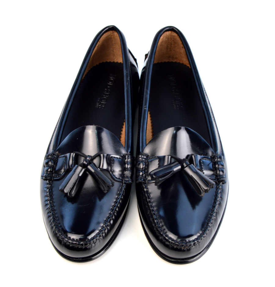 ladies black patent loafers