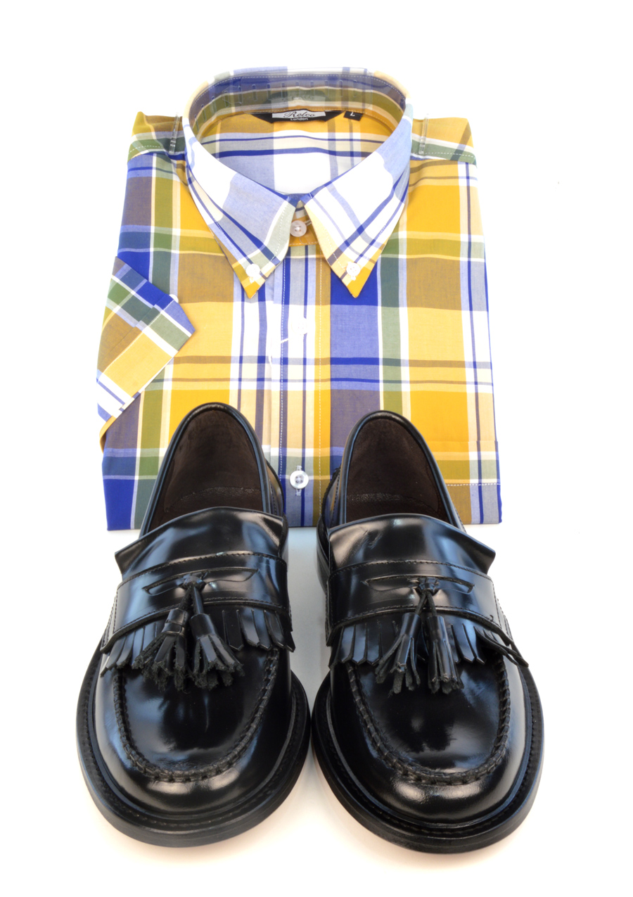 modshoes-black-prince-tassel-loafers-with-yellow-check-shirt