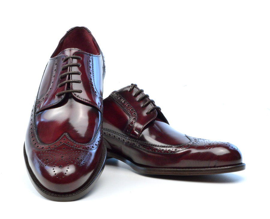 Rad oxblood. Mens Brogue Oxblood. Оксблуд Мартенс. Barker England туфли мужские Dainite. M&S туфли мужские.