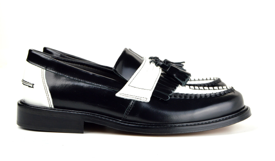 ladies black leather loafers