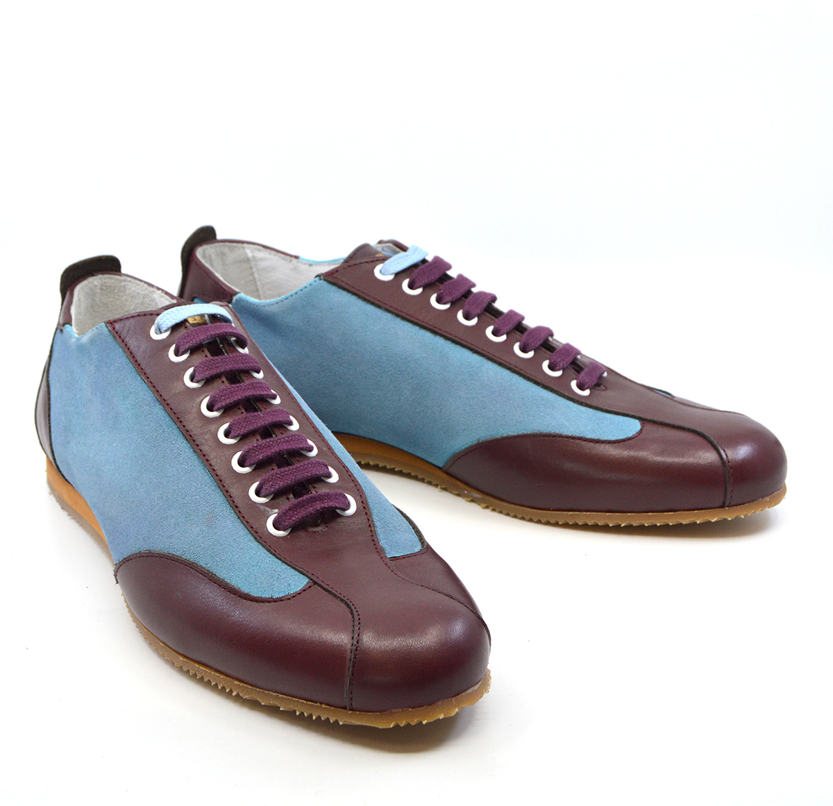 claret trainers