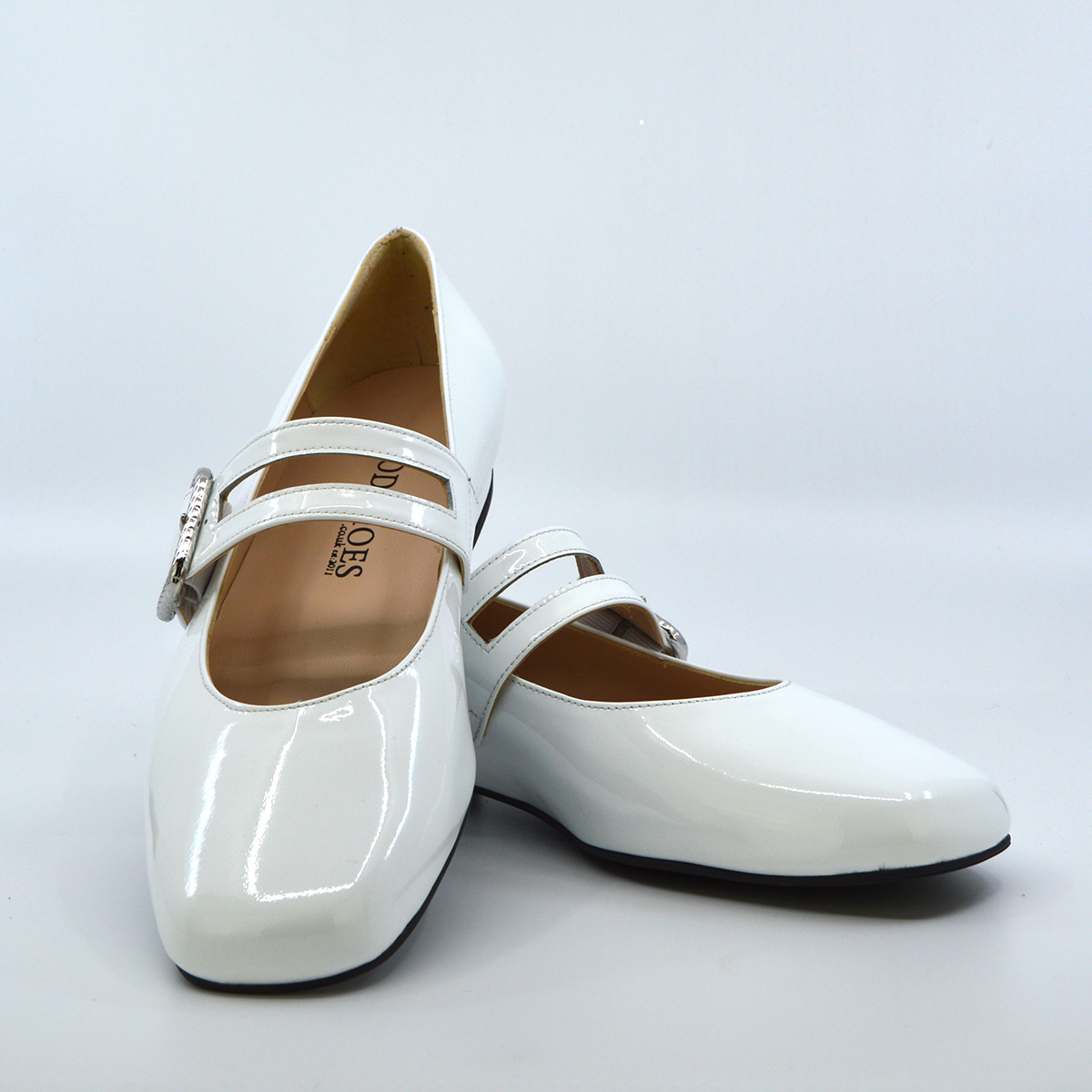 Deco – Re-Mix Vintage Shoes