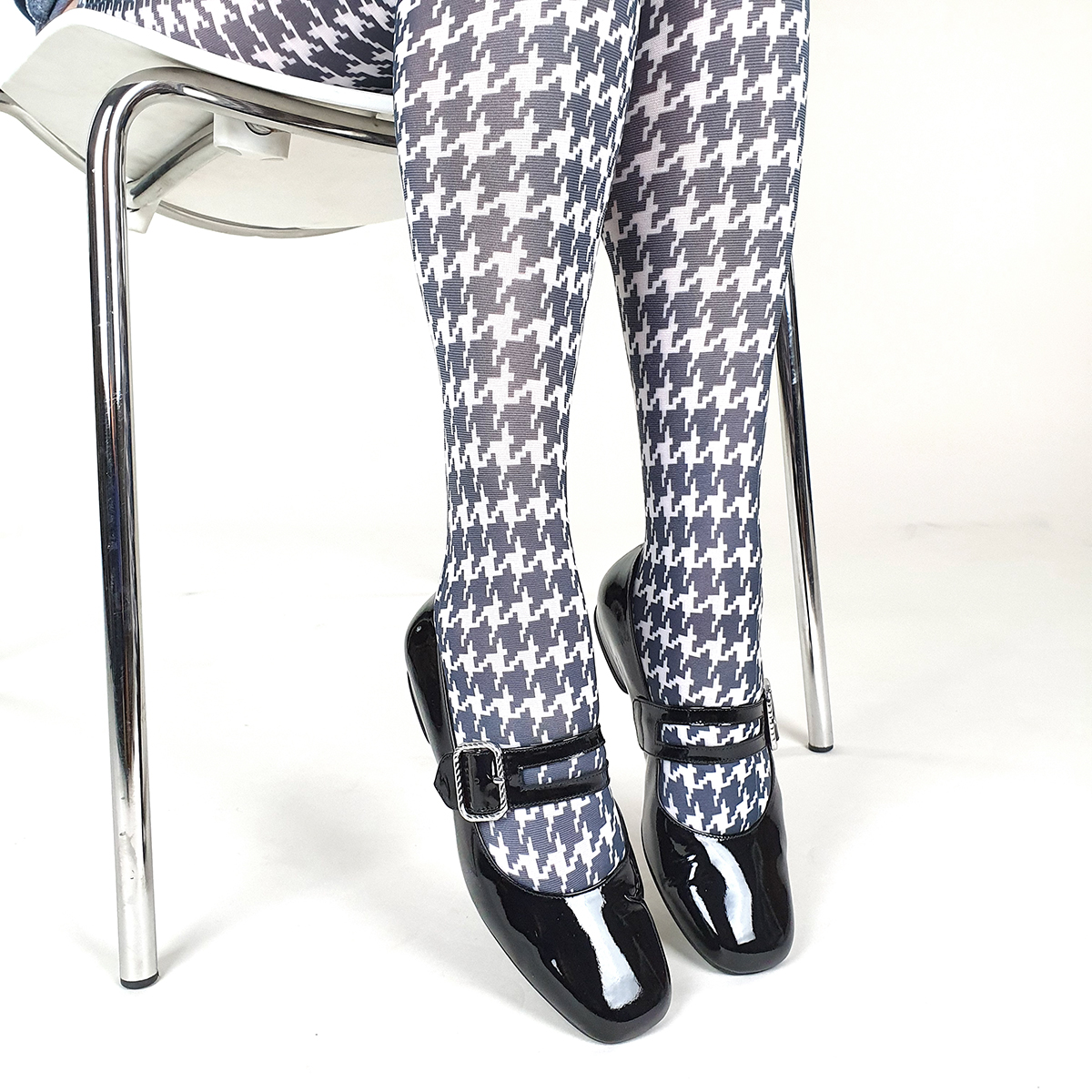 dogtooth print trousers