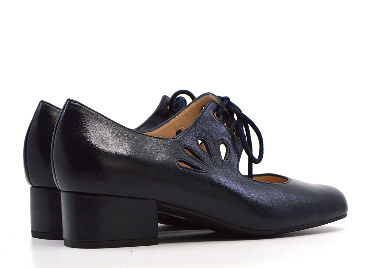 old lady leather shoes