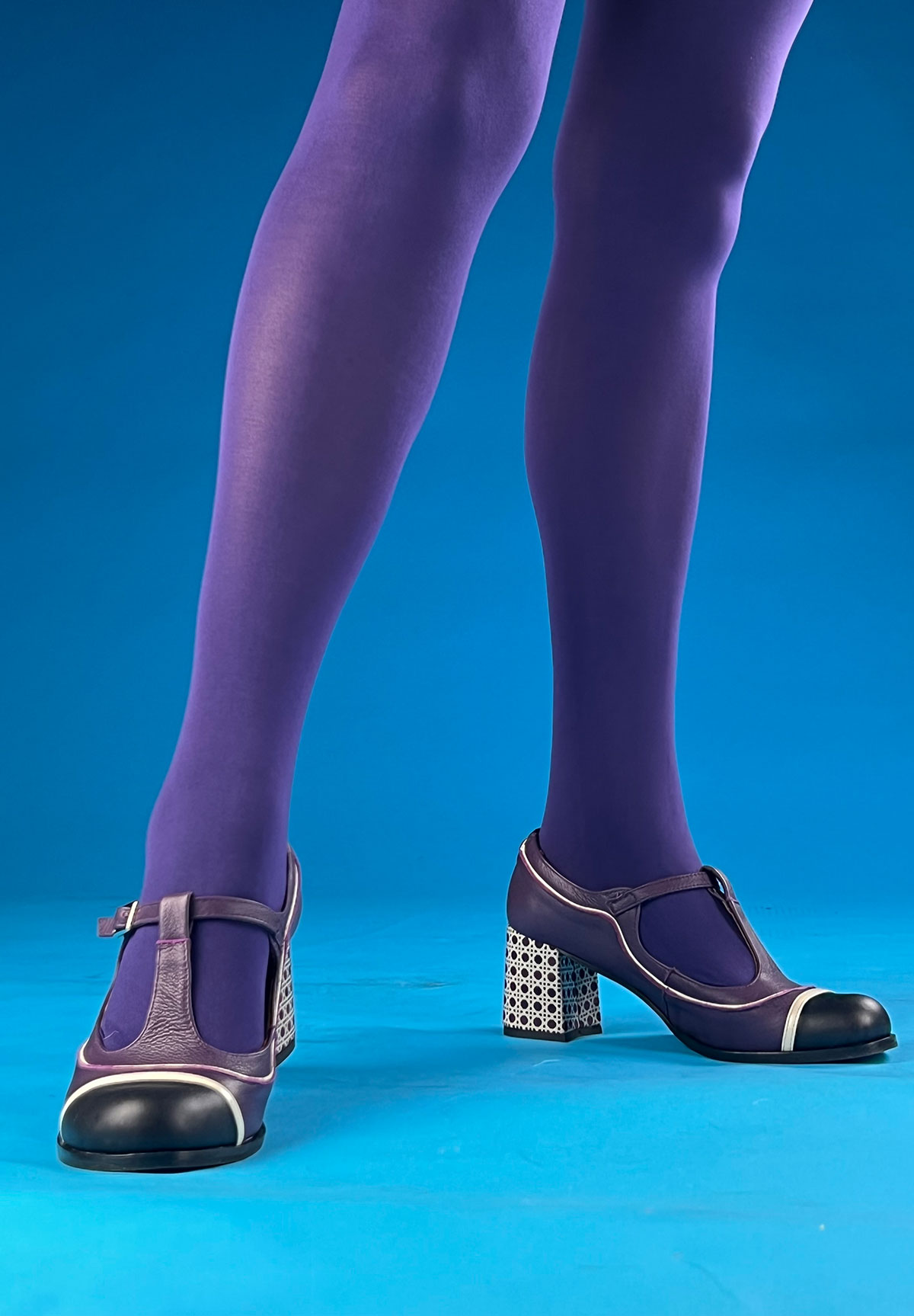 Ladies purple tights shop