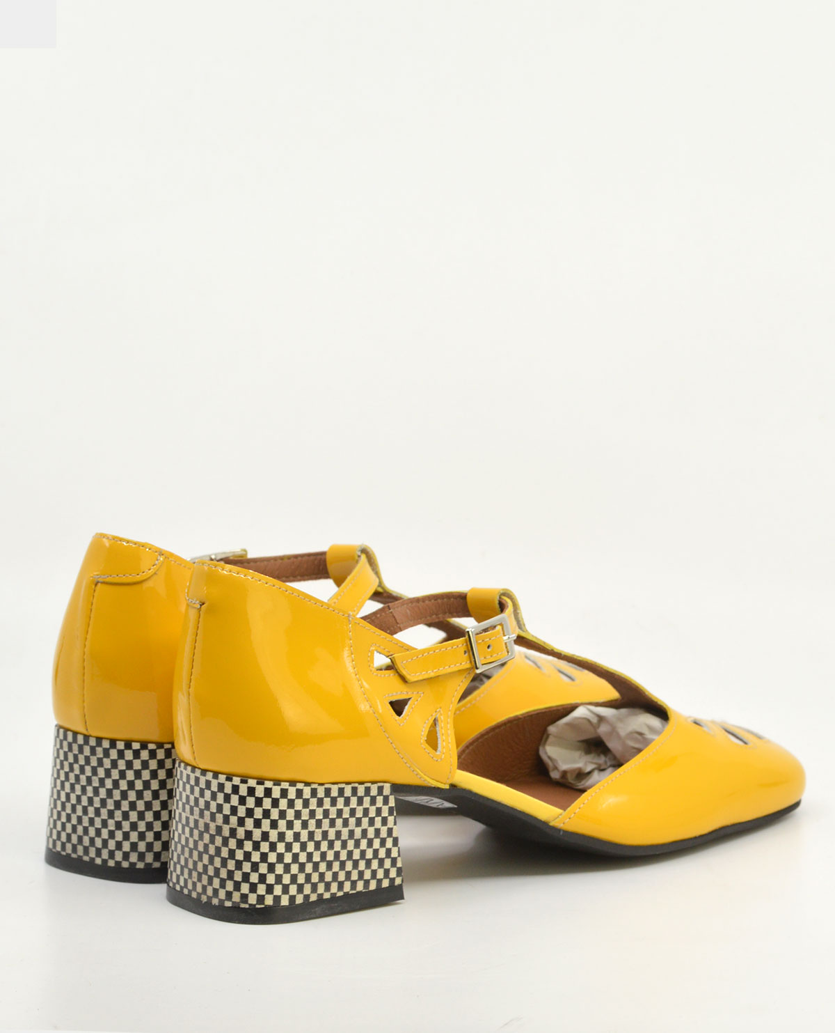 Yellow on sale patent shoes