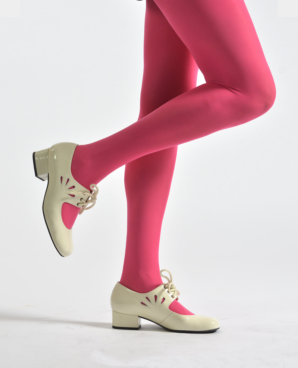 50 Denier Shocking Pink ladies vintage retro 60s 70s style Mod Shoes