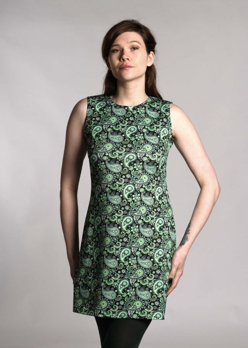 Modshoes-and-66-clothing-Lucy-Dress-in-Green-Paisley-and-Eleanor-Shoes-BW-03