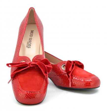 modshoes-ladies-vintage-retro-style-60s-shoes-The-Nina-in-red-05