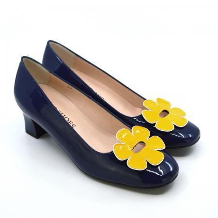 modshoes-the-fleur-navy-blue-and-yellow-flower-retro-vintage-60-style-ladies-shoes-03