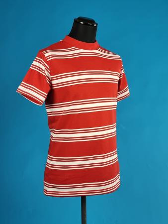 66-Clothing-Surfer-Tshirt-with-High-Collar-60s-70s-surfer-style-neco-01