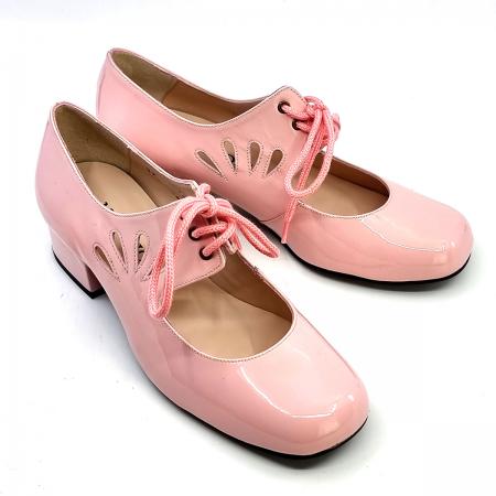 modshoes-the-marianne-in-candy-floss-pink-ladies-vintage-retro-style-shoes-60s-70s-04